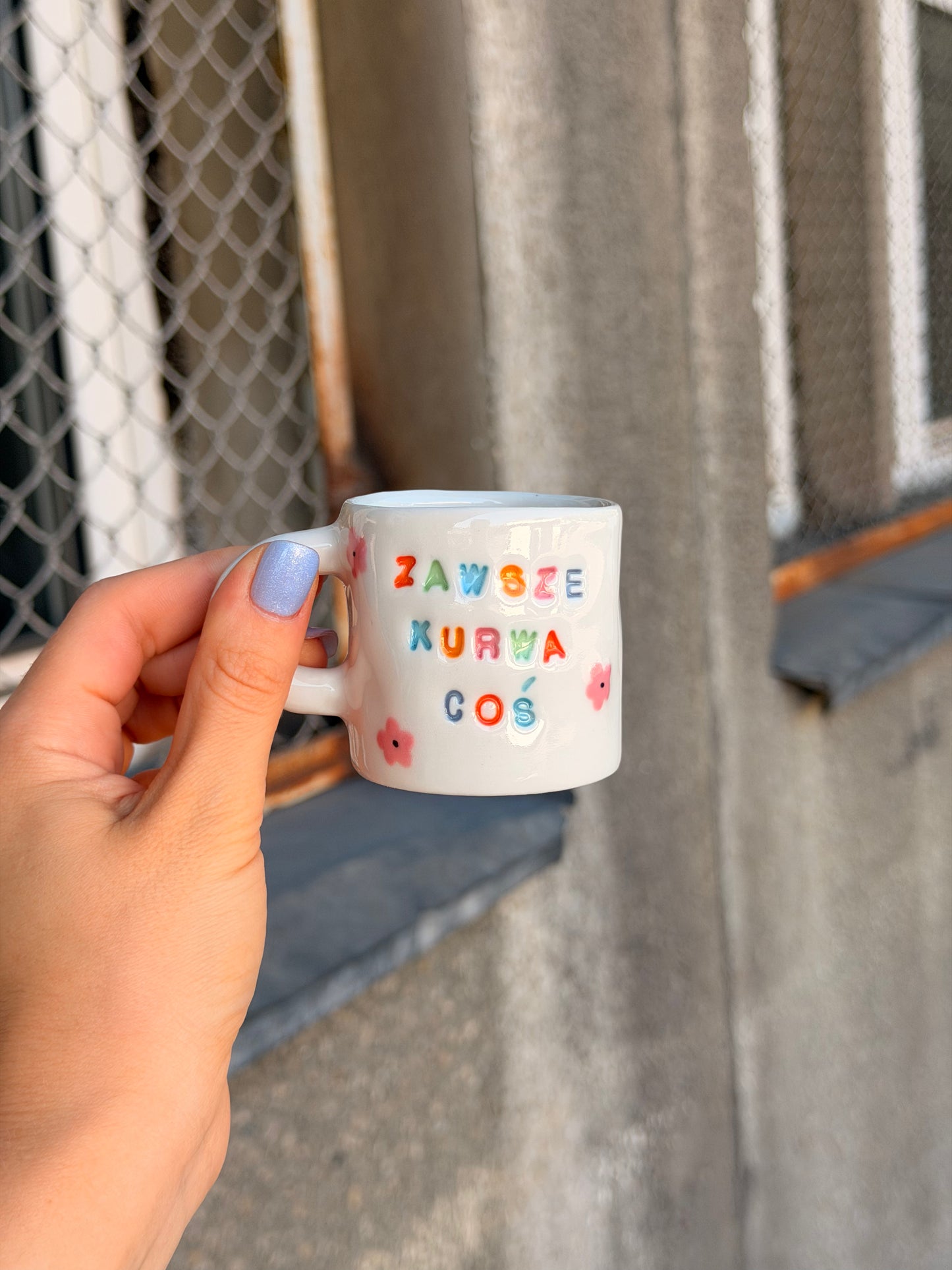 Kubek xs "zawsze kurwa coś"