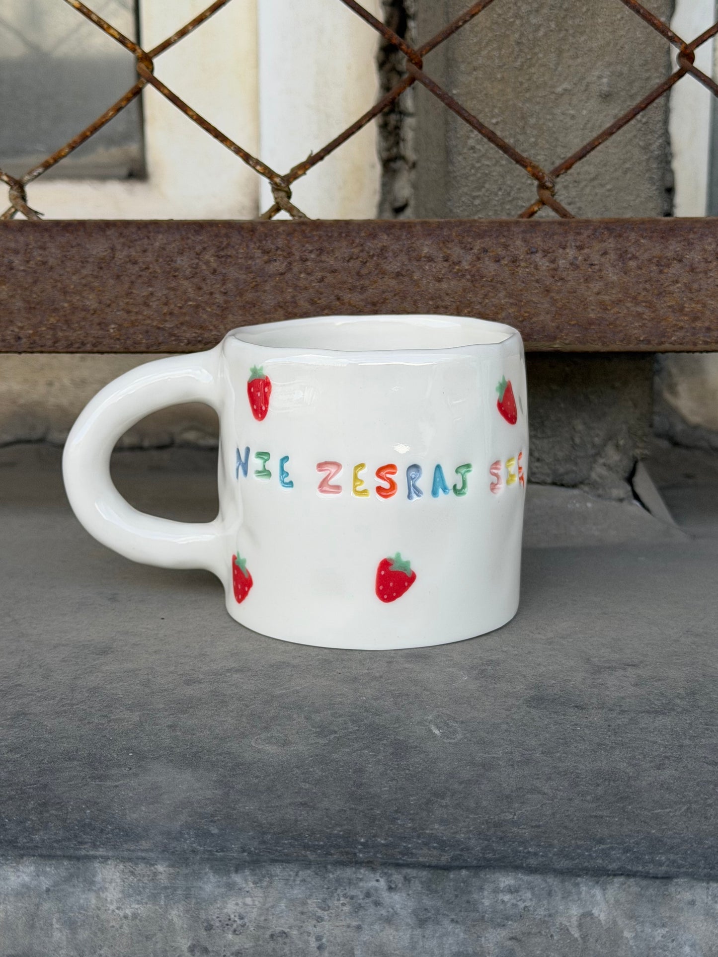 Kubek M "nie zesraj się"