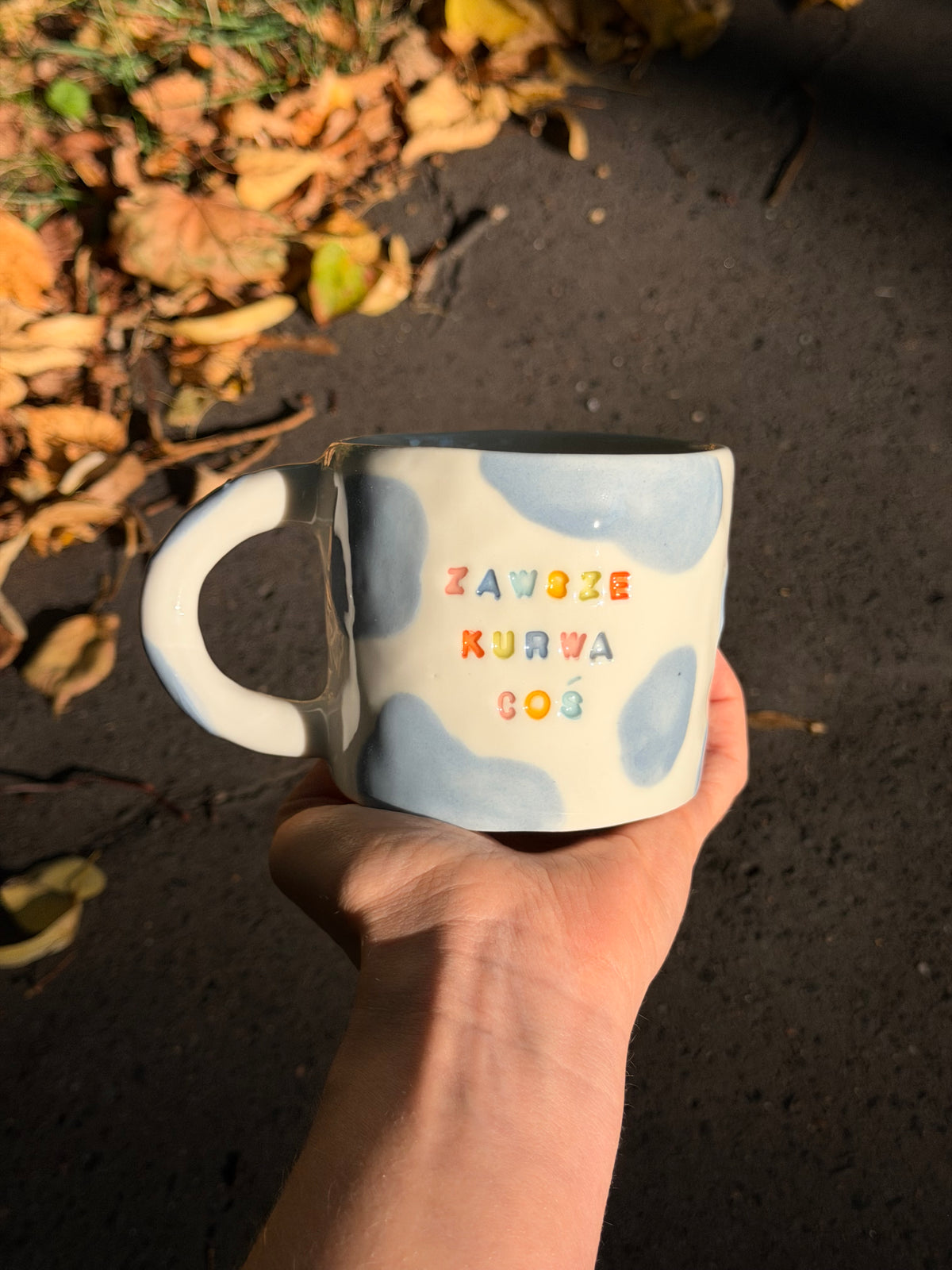 Kubek L "zawsze kurwa coś"