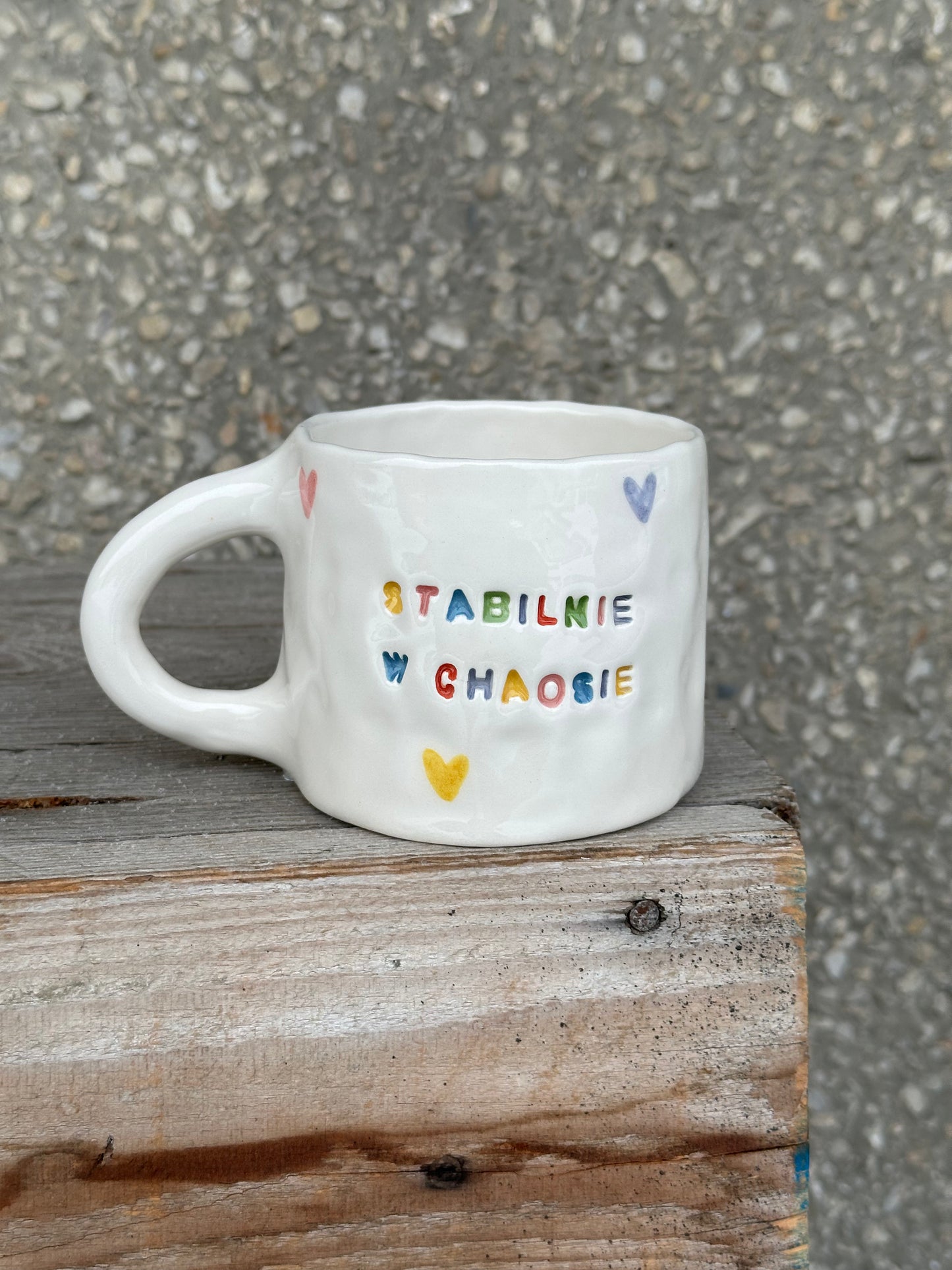 Kubek L "stabilnie w chaosie"