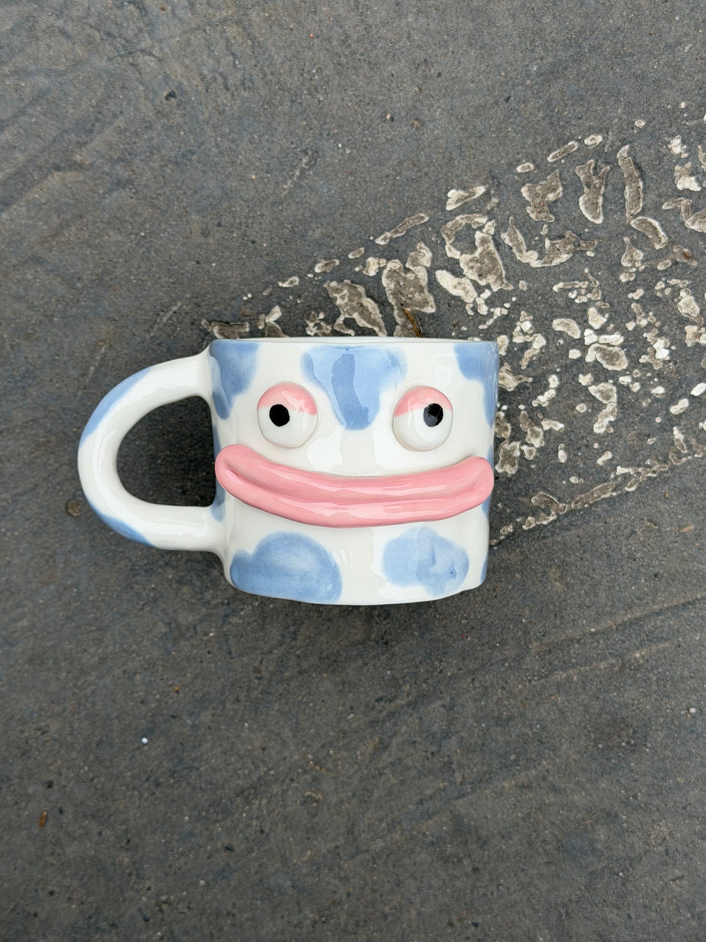 Kubek L "buźka z pupką"