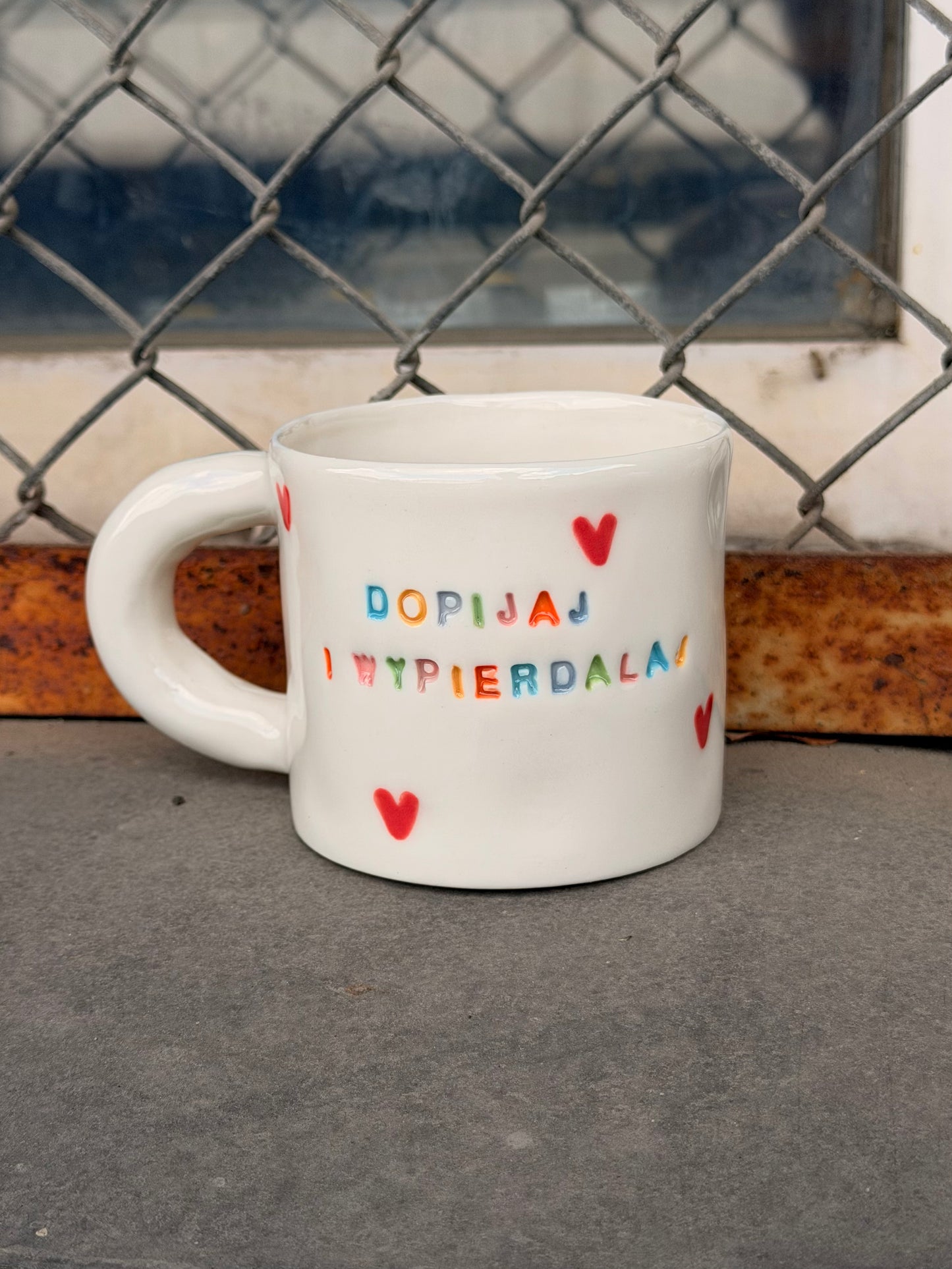 Kubek M "dopijaj i wypierdalaj"