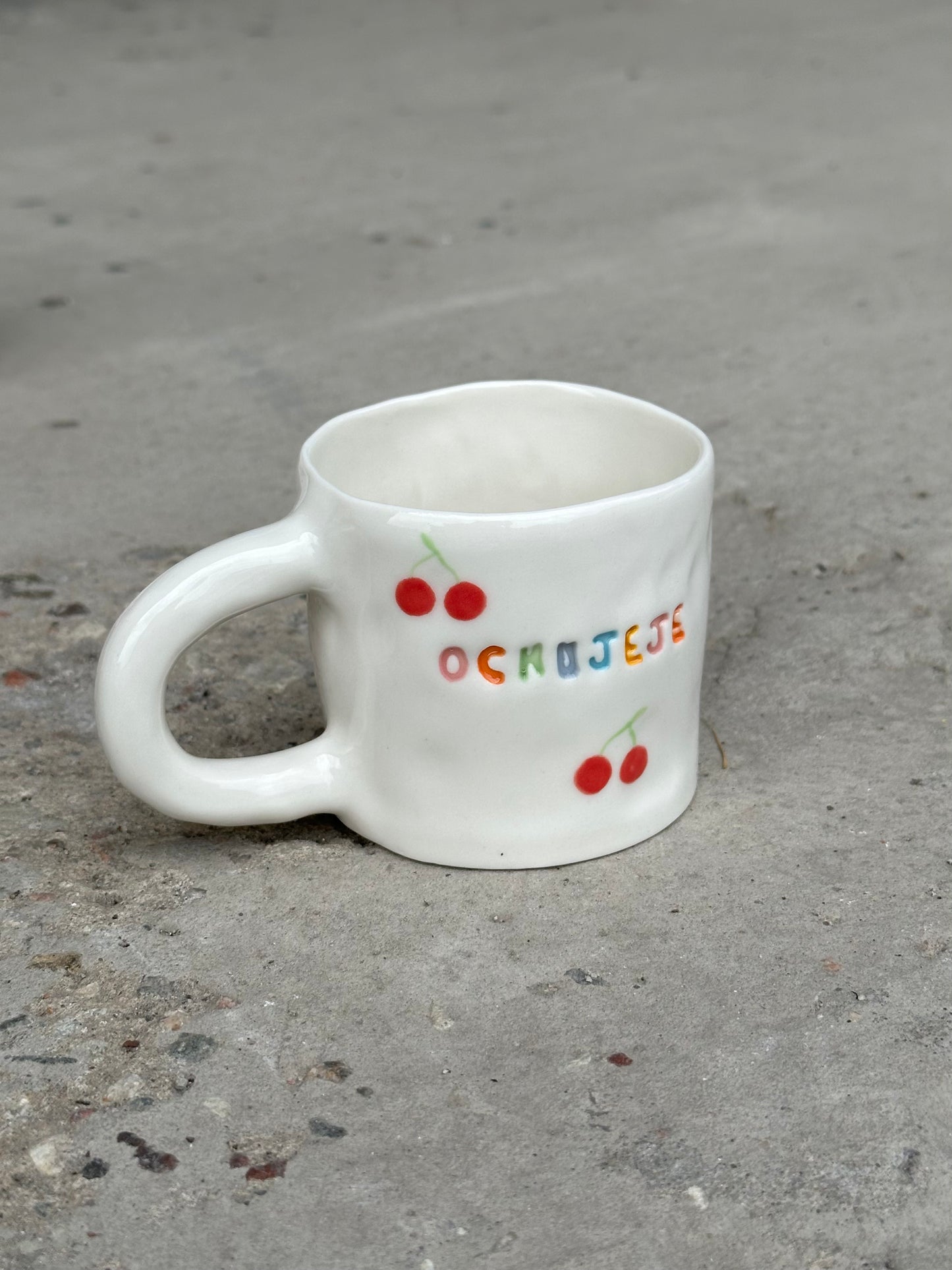 Kubek M "ochujeje"