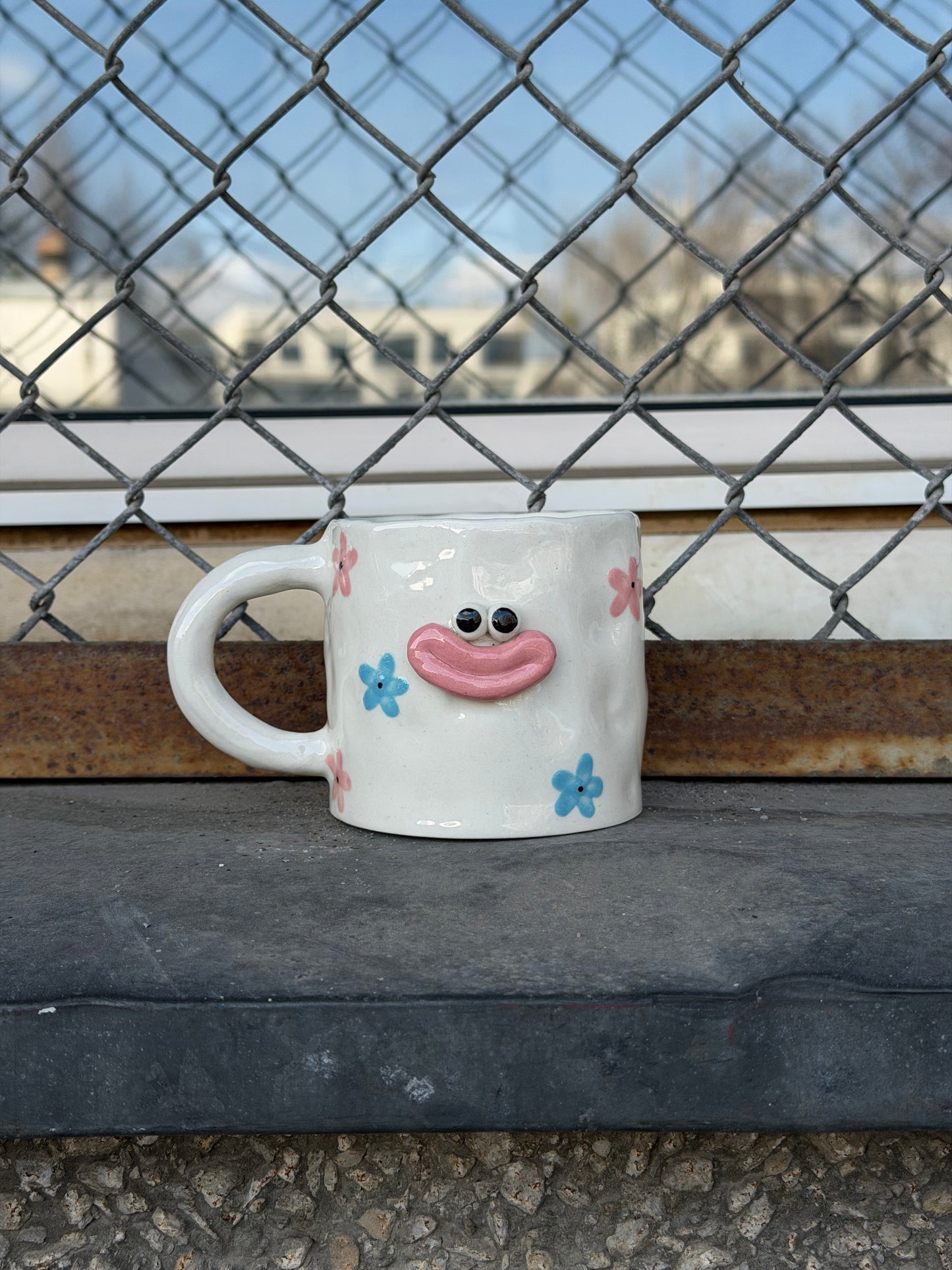 Kubek M "buźka"