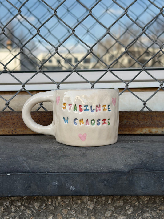 Kubek L "stabilnie w chaosie"